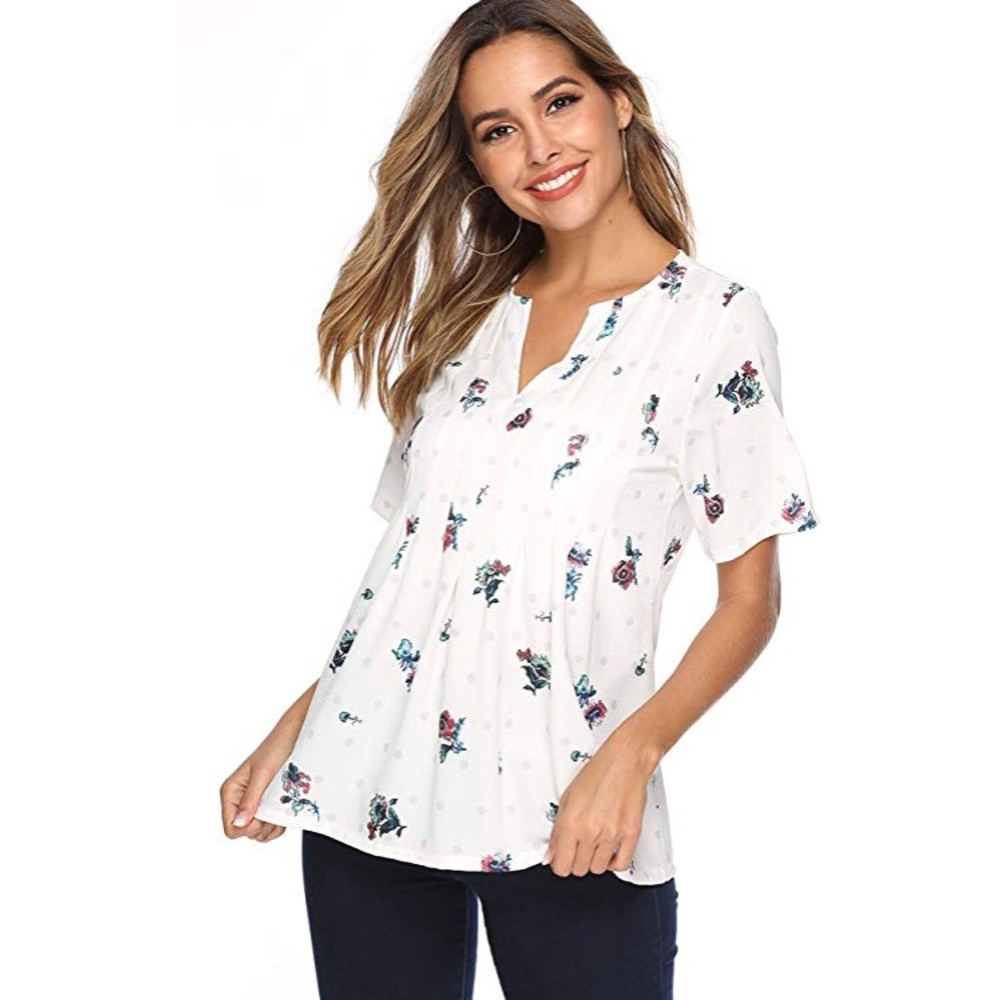 🍍Split v neck floral/ polka dot blouse  🍍